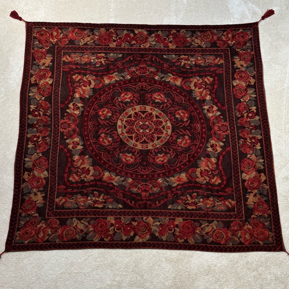 Rose medallion Persian Style Wall Tapestry Chenille w Red Beaded Corner Tassle